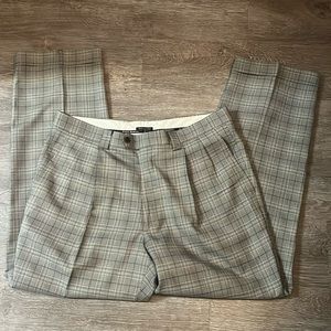 Steve Harvey 36/30 pants.